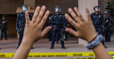 235 Police Siren Bilder und Fotos - Getty Images