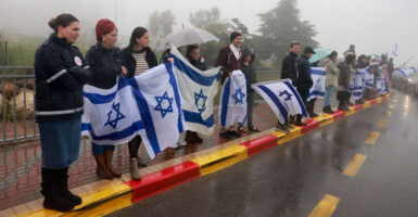 lucy dee israeli flag people road respects