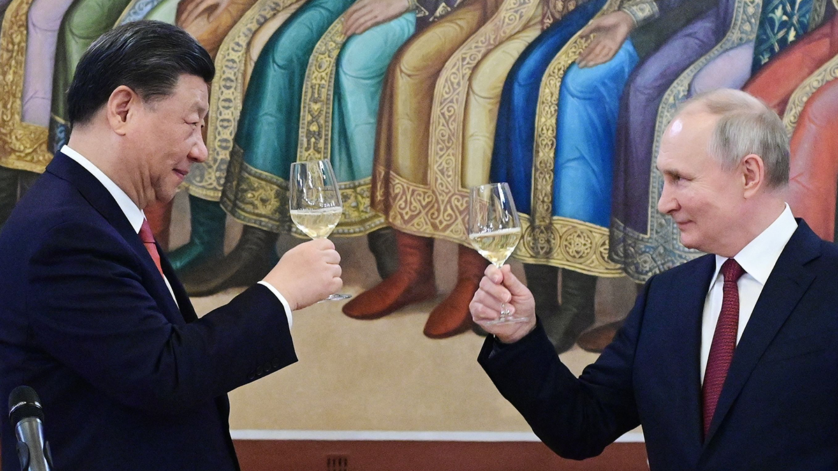 Xi Jinping, Vladimir Putin 'Want to Create Their Own New Rules,' Asian Studies Expert Says