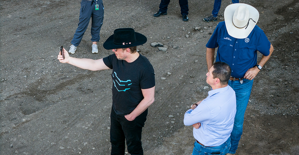 Elon Musk Visits Eagle Pass, Livestreams 'Real Story' of What's Happening at Southern Border