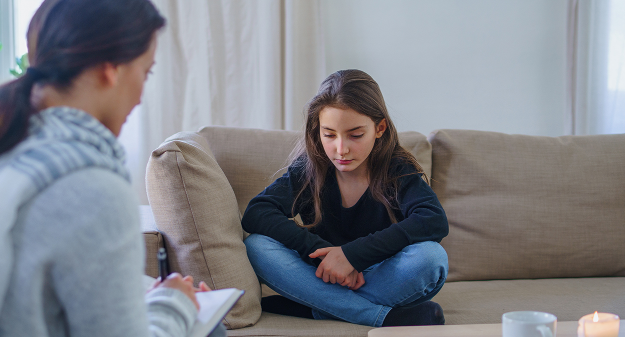 'Truthful Therapist' Explains Why Parents Can't Trust Mental Health Professionals