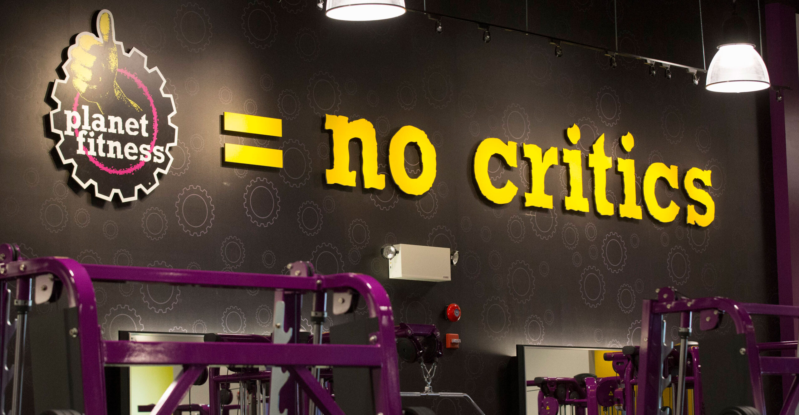 Angry Americans Muscle $400 Million Away From Pro-Trans Planet Fitness